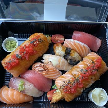 Sushi Kombu - S05 Sushi & Roll Set - Japanese Near Me - Toronto, Ontario Sushi Kombu - S05 Sushi & Roll Set - Japanese Near Me - Toronto, Ontario