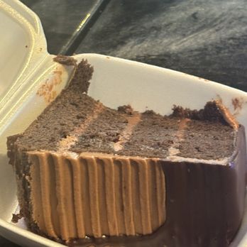 35 Brix - Chocolate cake - New American Near Me - Uniontown, Ohio