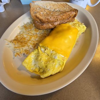 The Cup Diner - Veggie omelet with hash brown & rye bread - Diners Near Me - Saint Cloud, Florida The Cup Diner - Veggie omelet with hash brown & rye bread - Diners Near Me - Saint Cloud, Florida