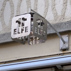 Elfe11 - Outside signage