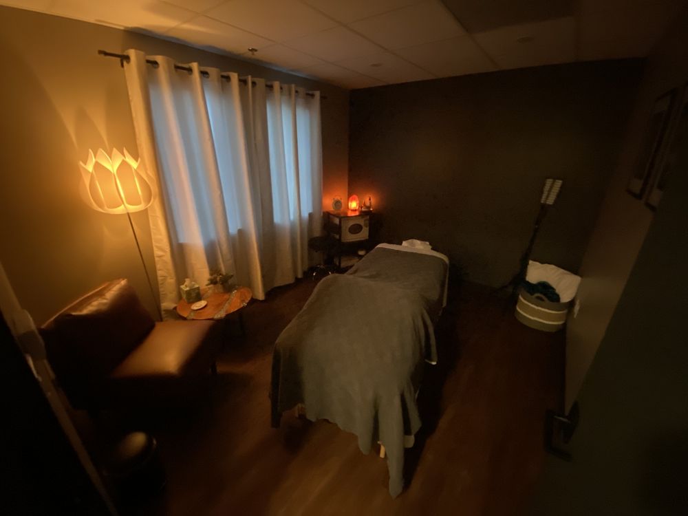 Ritual Therapeutics Massage & Bodywork Logo