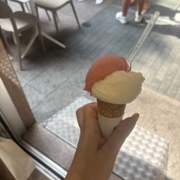 strawberry and yogurt strawberry and yogurt