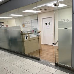 Cheng Francis Y - Optometrist - Entrance