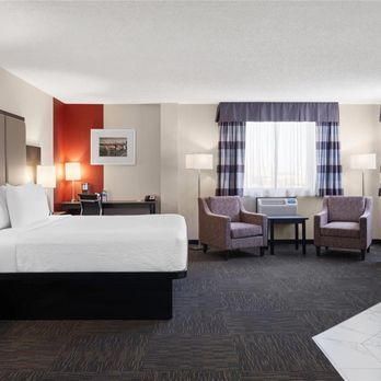 Ramada by Wyndham Saskatoon - Suite - Hotels Near Me - Saskatoon, Saskatchewan Ramada by Wyndham Saskatoon - Suite - Hotels Near Me - Saskatoon, Saskatchewan