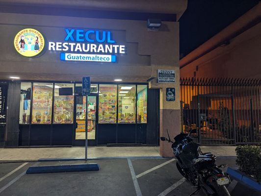 Xecul Restaurante Guatemalteco by null
