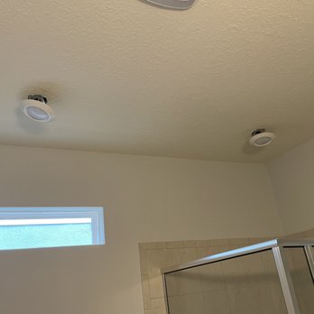 Florida Vacation Homes - Lights hanging from ceiling - Vacation Rentals Near Me - Davenport, Florida