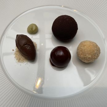 Ramón Freixa Madrid - Signature Cuisine Near Me - Madrid, M