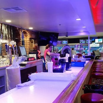 Ozzie's - Ozzie's in Fountain Bowl 2016 - Karaoke Near Me - Fountain Valley, California Ozzie's - Ozzie's in Fountain Bowl 2016 - Karaoke Near Me - Fountain Valley, California