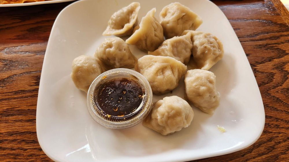 Food from Lili's Restaurant