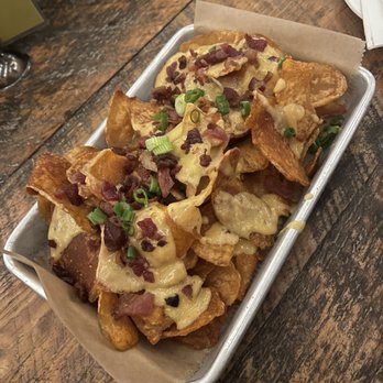 Wicked Weed Funkatorium - Pub chips - make it dank - Brewpubs Near Me - Asheville, North Carolina