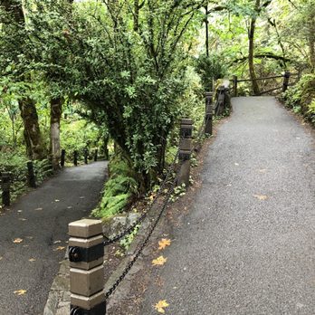 Multnomah Falls - Trail. - Hiking Near Me - Bridal Veil, Oregon Multnomah Falls - Trail. - Hiking Near Me - Bridal Veil, Oregon