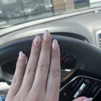 Gilbert Nail Lounge - Nails - Nail Technicians Near Me - Gilbert, Arizona Gilbert Nail Lounge - Nails - Nail Technicians Near Me - Gilbert, Arizona