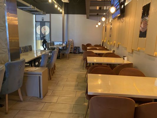 Noodls Bar & Dumpling by null