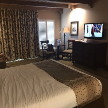 Bahia Resort Hotel - The room (tv volume sucked) - San Diego, CA
