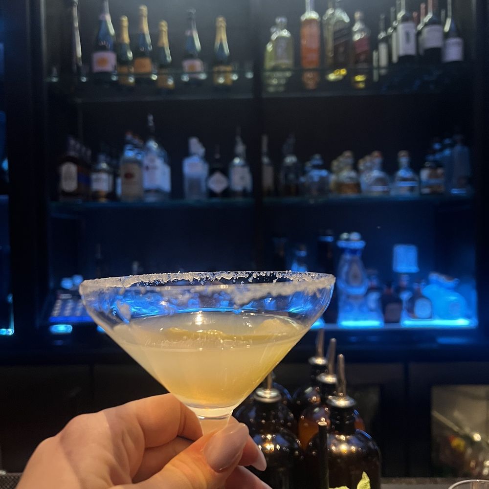Checkmate - Lemon drop - Bars Near Me - Detroit, Michigan
