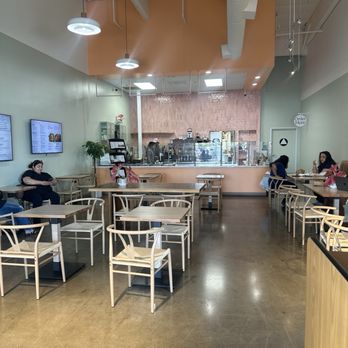 Springly - Plenty of seating - Vietnamese Near Me - Fresno, California