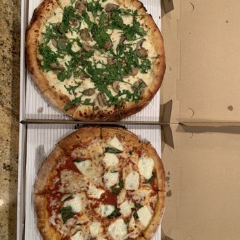 786 Degrees - Fungi Lama and Napolitana amazingness! - Pizza Near Me - Los Angeles, California