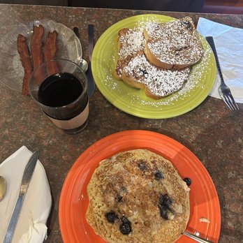 Morning Star Cafe - French toast and oatmeal pancaaaaaakes! - Breakfast & Brunch Near Me - Grand Haven, Michigan