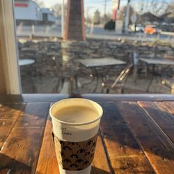Higher Ground Coffee - Vanilla oatmilk latte