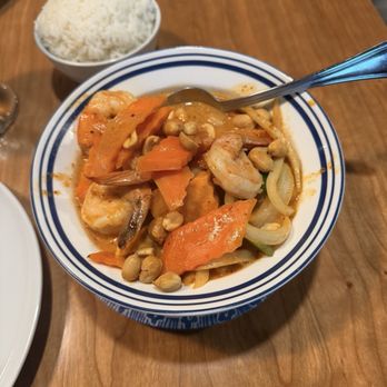 White Coconut Thai Restaurant - Massaman Curry - Thai Near Me - Burlington, Massachusetts White Coconut Thai Restaurant - Massaman Curry - Thai Near Me - Burlington, Massachusetts