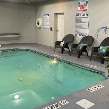 Hampton Inn Warner Robins - Pool. Not heated. - Hotels Near Me - Warner Robins, Georgia Hampton Inn Warner Robins - Pool. Not heated. - Hotels Near Me - Warner Robins, Georgia