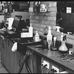 1st Street Barber Shop