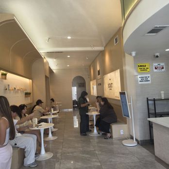 3CAT Handcrafted Beverage - Common area - Bubble Tea Near Me - San Diego, California 3CAT Handcrafted Beverage - Common area - Bubble Tea Near Me - San Diego, California