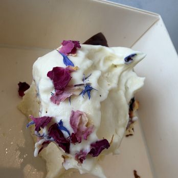 Ando Patisserie - Basque Original Lava Cheesecake - Desserts Near Me - Brooklyn, New York