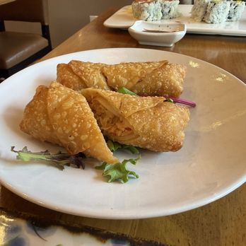 J&C Kitchen - Egg rolls - Sushi Bars Near Me - Waltham, Massachusetts