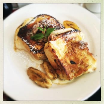 Juliette Restaurant - Banana stuff French toast - Bars Near Me - Brooklyn, New York