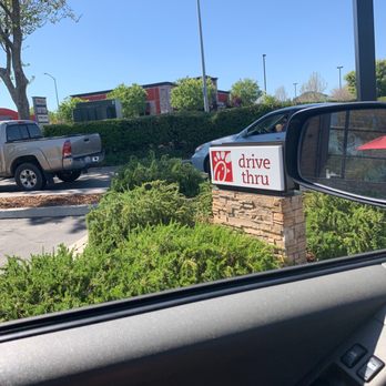 Chick-fil-A - Driving thru! - Fast Food Near Me - Vacaville, California