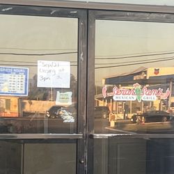 Señor Sam's Mexican Grill - All locations are closing down due to this type of service, tried to go in Medford but they were out of cheese