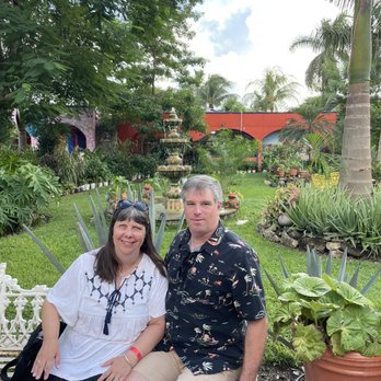 Casa Mission - Entry garden at Casa Mission - Seafood Near Me - Cozumel, ROO