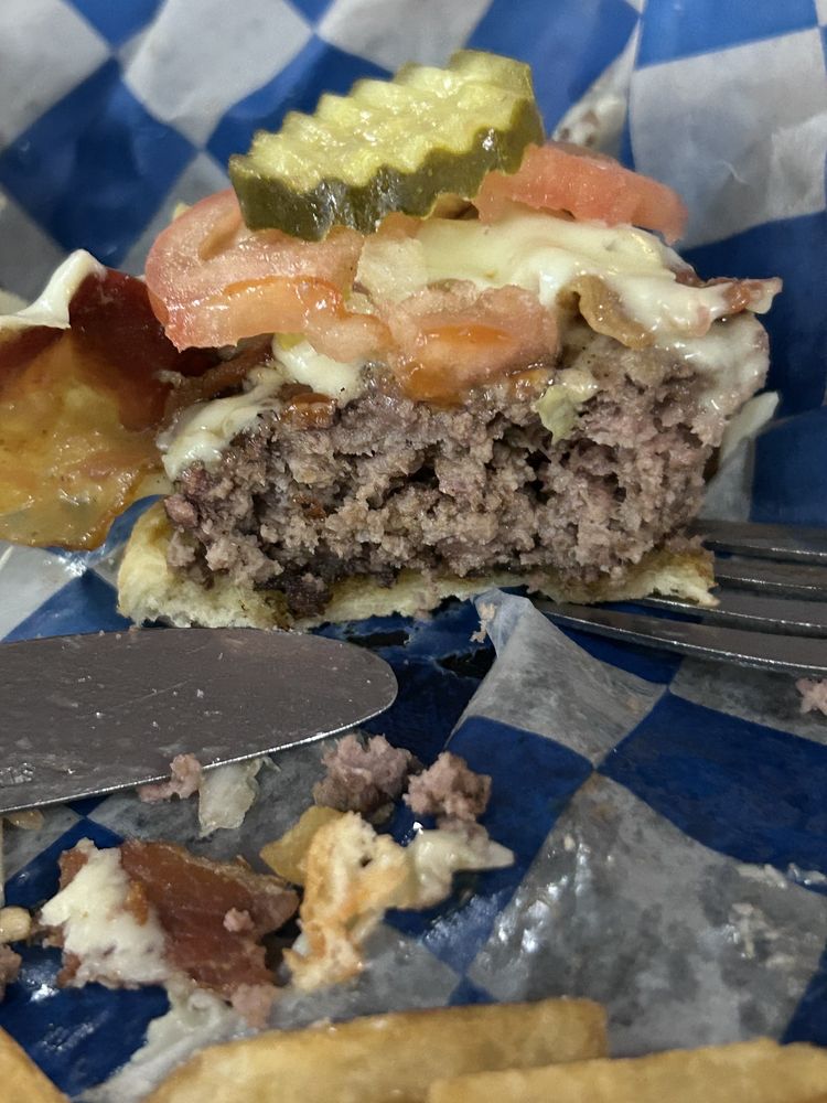 JERRY’S INN Updated September 2024 13 Reviews 18 W Main St