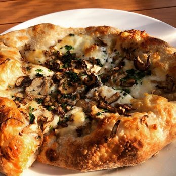 Silvio's Trattoria e Pizzeria - Pizza Near Me - Canton, Michigan Silvio's Trattoria e Pizzeria - Pizza Near Me - Canton, Michigan