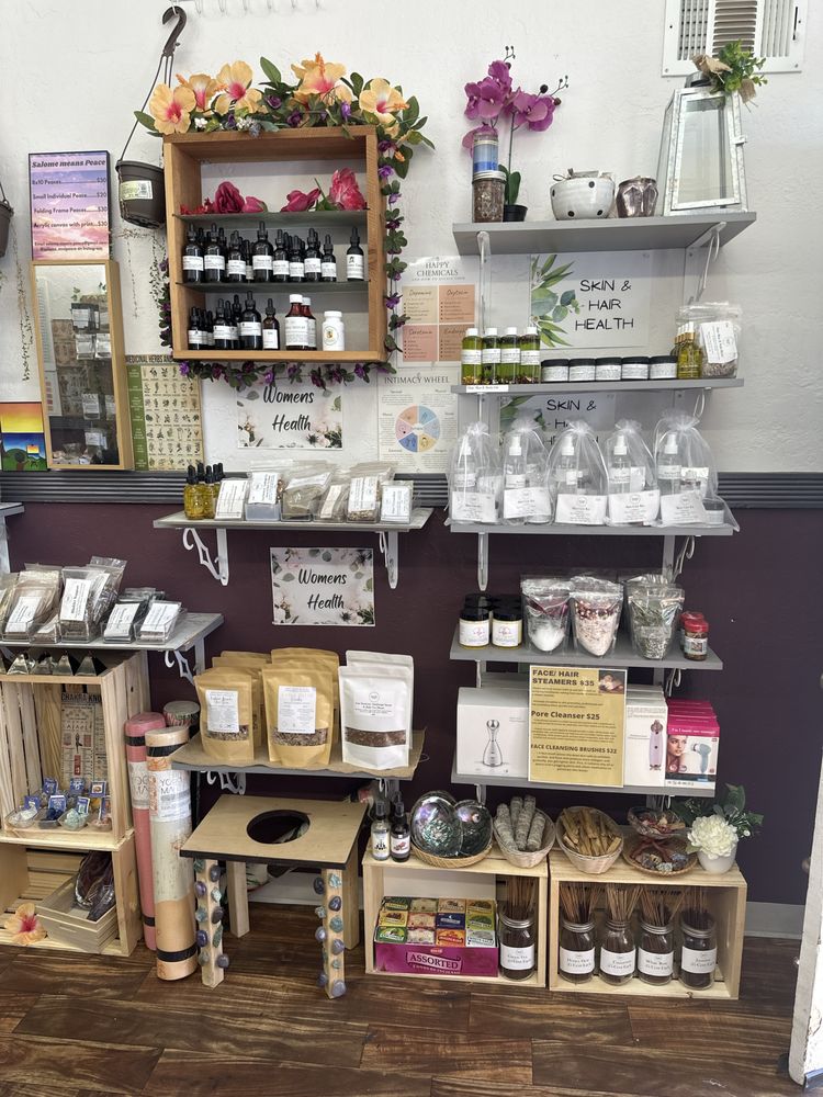 NATRULLY HERBS AND MORE Updated September 2024 20 Photos & 22 Reviews 4113 Macdonald Ave