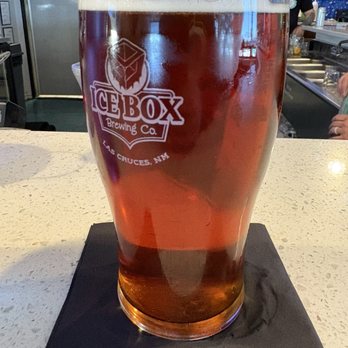 Icebox Brewing North Main Taproom - Bulders red ale - Pizza Near Me - Las Cruces, New Mexico Icebox Brewing North Main Taproom - Bulders red ale - Pizza Near Me - Las Cruces, New Mexico