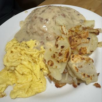 Mr. Breakfast - Biscuits & Gravy with Eggs - Breakfast & Brunch Near Me - Hoffman Estates, Illinois