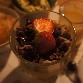 The Happiness Cafe - Closeup of mini smoothie bowl with granola - Cafes Near Me - Eindhoven, New Brunswick