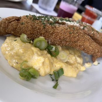 6 'N The Mornin' - Breakfast & Brunch Near Me - Covington, Kentucky 6 'N The Mornin' - Breakfast & Brunch Near Me - Covington, Kentucky