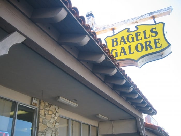 BAGELS GALORE CLOSED 27 Photos & 80 Reviews 2410 S Western Ave