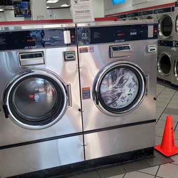 Coin Less Laundry - 90lbs Machines - Laundromat Near Me - Phoenix, Arizona