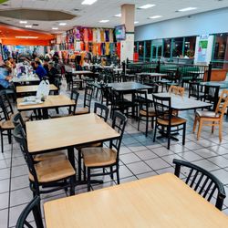 Anna Thai Food - Food Court Seating