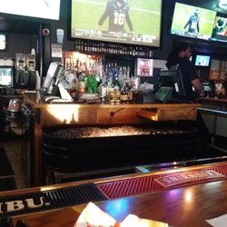 Headliners Sports Bar