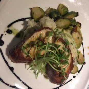 Lakeside Bala - Bacon & Smoked Mozzarella Stuffed Prosciutto Wrapped Chicken - Desserts Near Me - Bala, Ontario