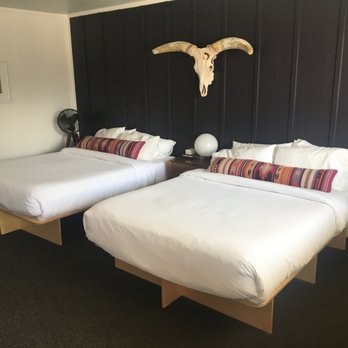 Amigo Motor Lodge - double queen, pet friendly room - Guest Houses Near Me - Salida, Colorado