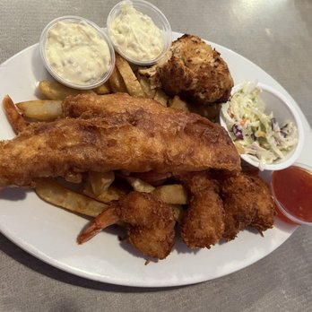 Go Fish! - Henry VIII Platter - Seafood Near Me - Rehoboth Beach, Delaware