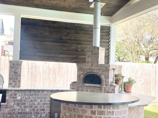 outdoor kitchen - This project was an addition to a home. A complete outdoor kitchen with sinks, refrigeration, stove tops, even a wood burning pizza oven! Th outdoor kitchen - This project was an addition to a home. A complete outdoor kitchen with sinks, refrigeration, stove tops, even a wood burning pizza oven! Th