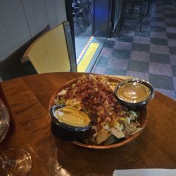 Wings & Ale of Lexington - Salad with grilled chicken