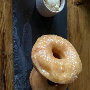 Earth at Hidden Pond - Just made warm donuts - New American Near Me - Kennebunkport, Maine Earth at Hidden Pond - Just made warm donuts - New American Near Me - Kennebunkport, Maine